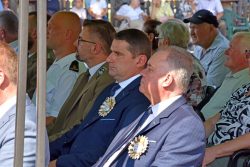Wójt Gminy Wyryki wraz z przedstawicielami władz, jednostek samorządowych i gości podczas mszy świętej